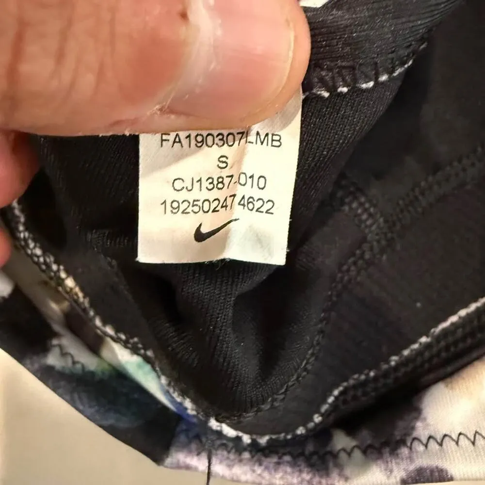 Nike Indy Floral Print DriFit Racerback Low Impact Sports Bra Womens Small Black - Image 7