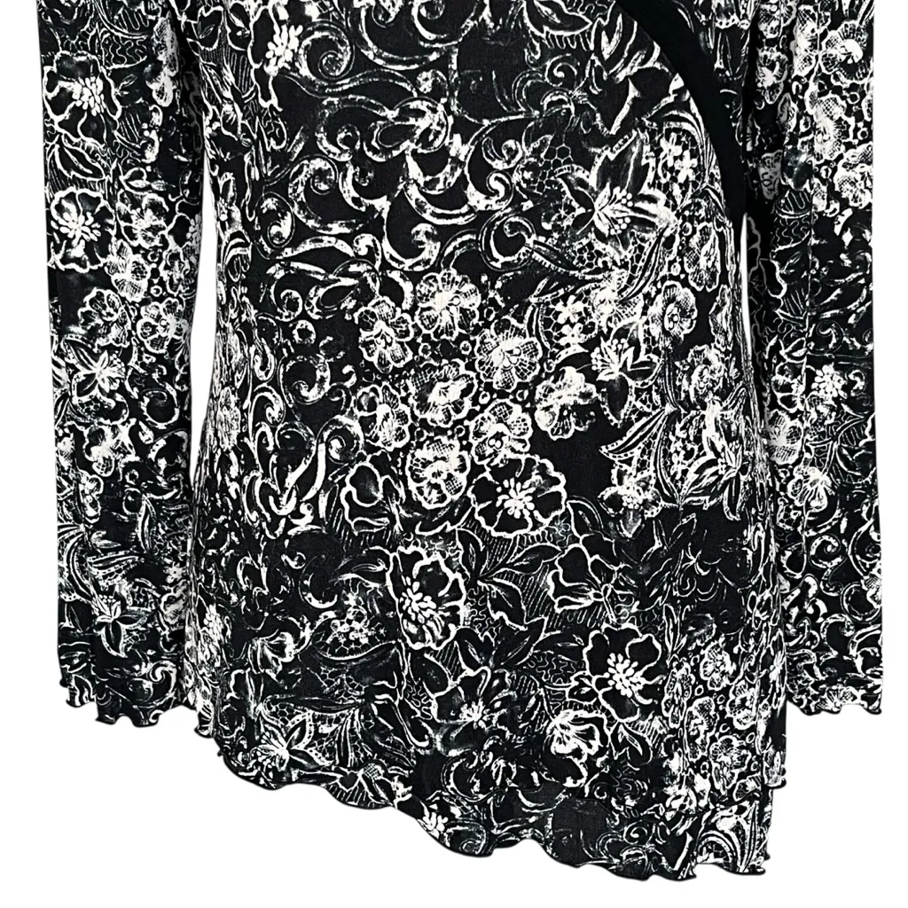 Chico’s Travelers Slinky Faux Wrap Floral Blouse Top Women’s Size 2 US L/12 - Image 3