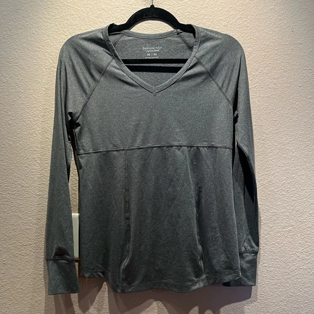 Ingrid & Isabel Maternity V Neck Athletic Long Sleeve Shirt Top Size Medium Gray - Image 2