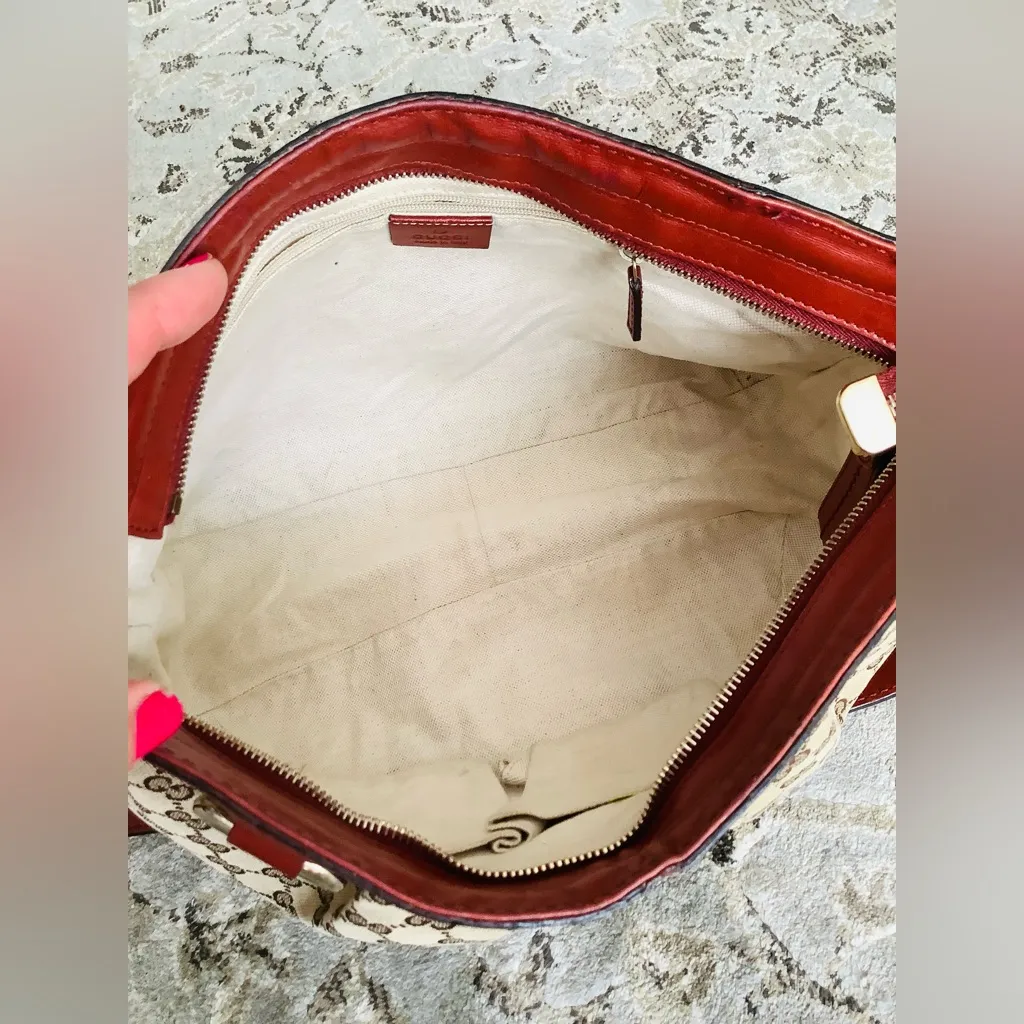 Authentic GUCCI canvas shoulder bag 🔥🔥 - Image 7