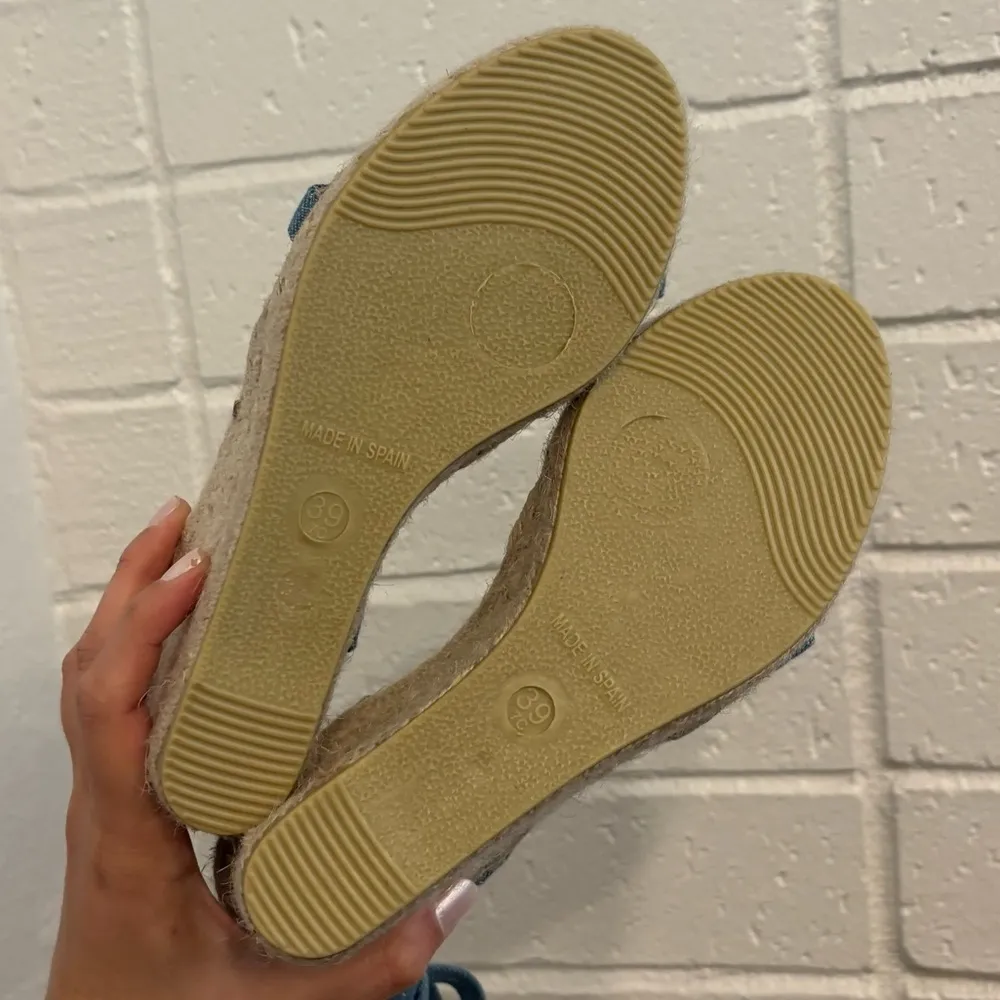 NEW ALOHAS Willa Espadrille Wedge Sandals in Denim - Image 6