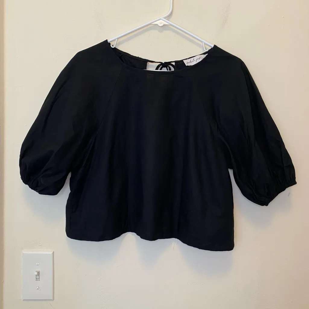 PETAL + PUP Chelsey Linen/Cotton Puff Sleeve Toe-Back Crop Blouse Black Sz 12 - Image 3