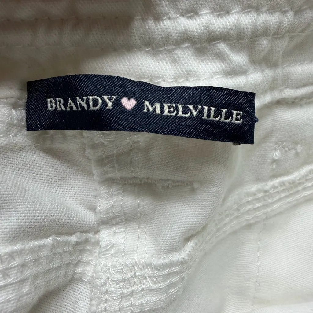 Brandy Melville White Cargo Pants - Image 4