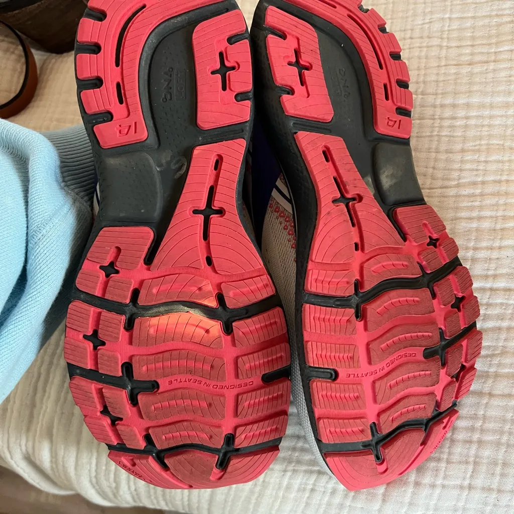 Brooks Women's Adrenaline GTS Shoes - White, Gray, Purple, Red - Image 3