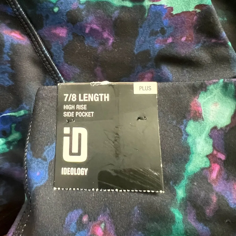 ID Ideology Celestial Sky 7/8 Leggings, Cropped Plus Size 1X New w/Tag - Image 9