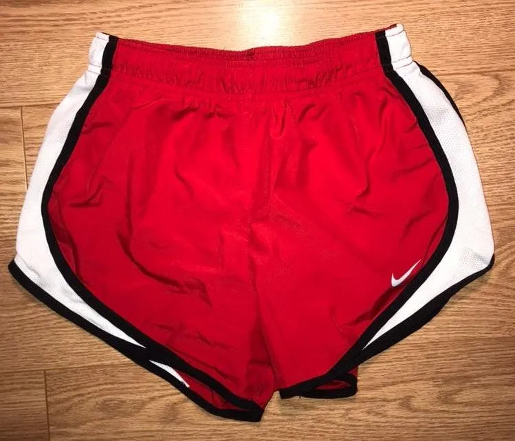 Nike Red  Shorts - Image 3