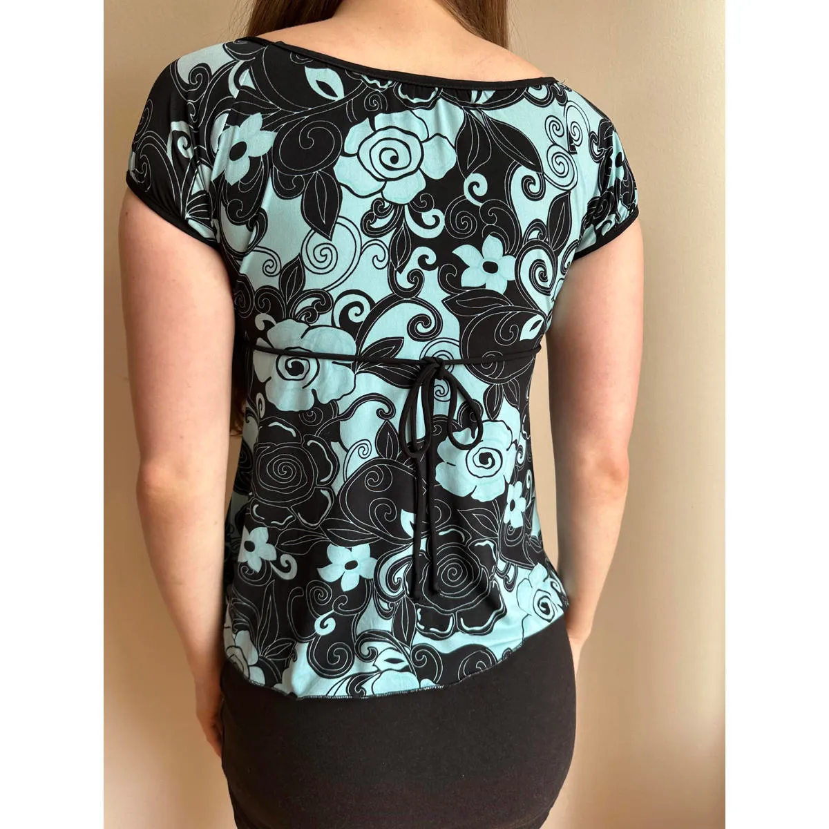 La Senza Girl Paisley Turquoise and Black Cap Sleeve Tie Back Milkmaid Top Blue - Image 4