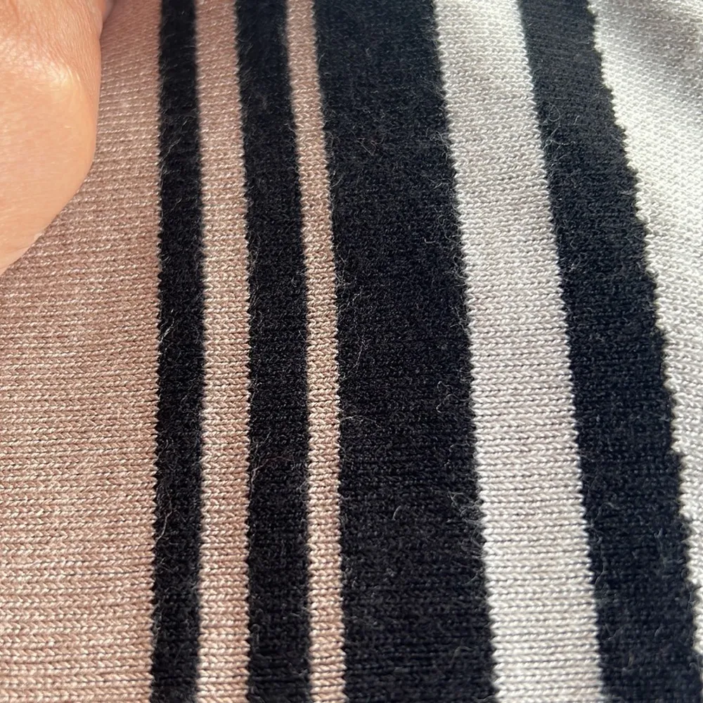 T Tahari Striped Sweater - Image 14