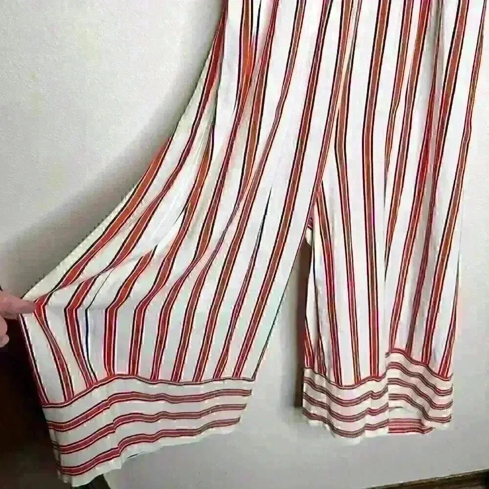 Urban Outfitters Raven striped Plunging Halter Style cropped Jumpsuit sz‎ S - Image 6