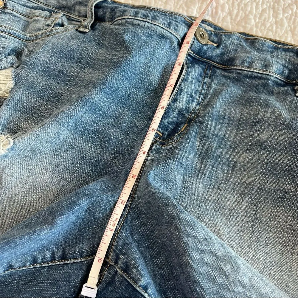 Torrid ✨  Women’s Denim Distressed Shorts 20 - Image 8