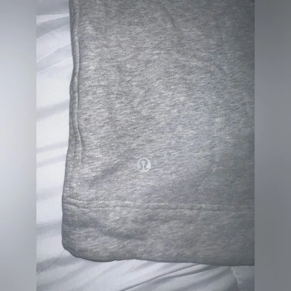 Lululemon Split Pullover Hoodie Sweatshirt Heathered Light Grey Womens Size‎ 4 - Image 5