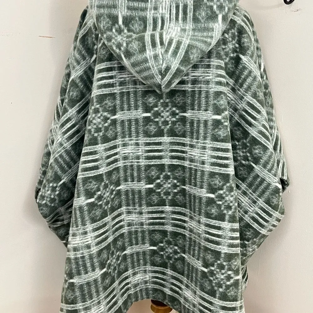 Free People Miss You Hooded Sherpa Poncho Green Combo  OSFM - Image 3