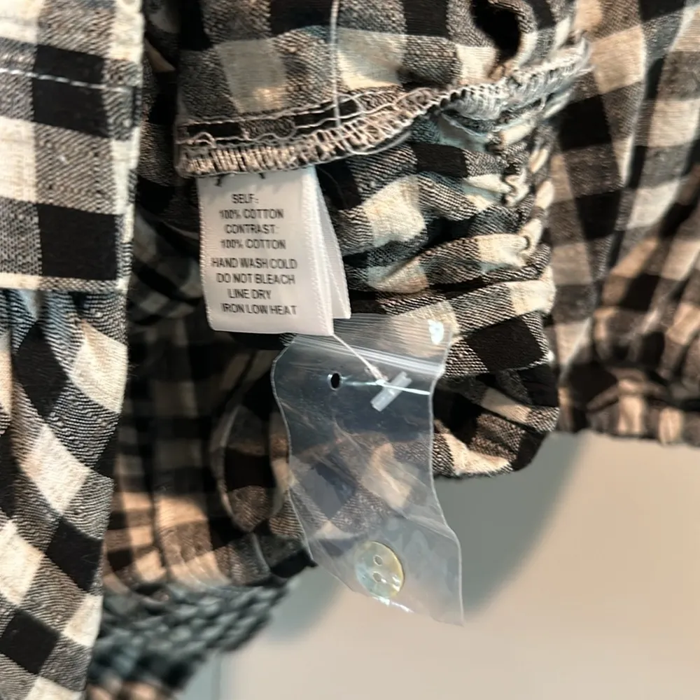 Promesa Small Carefree Heart Cropped Gingham Button-Up Shirt - Image 8