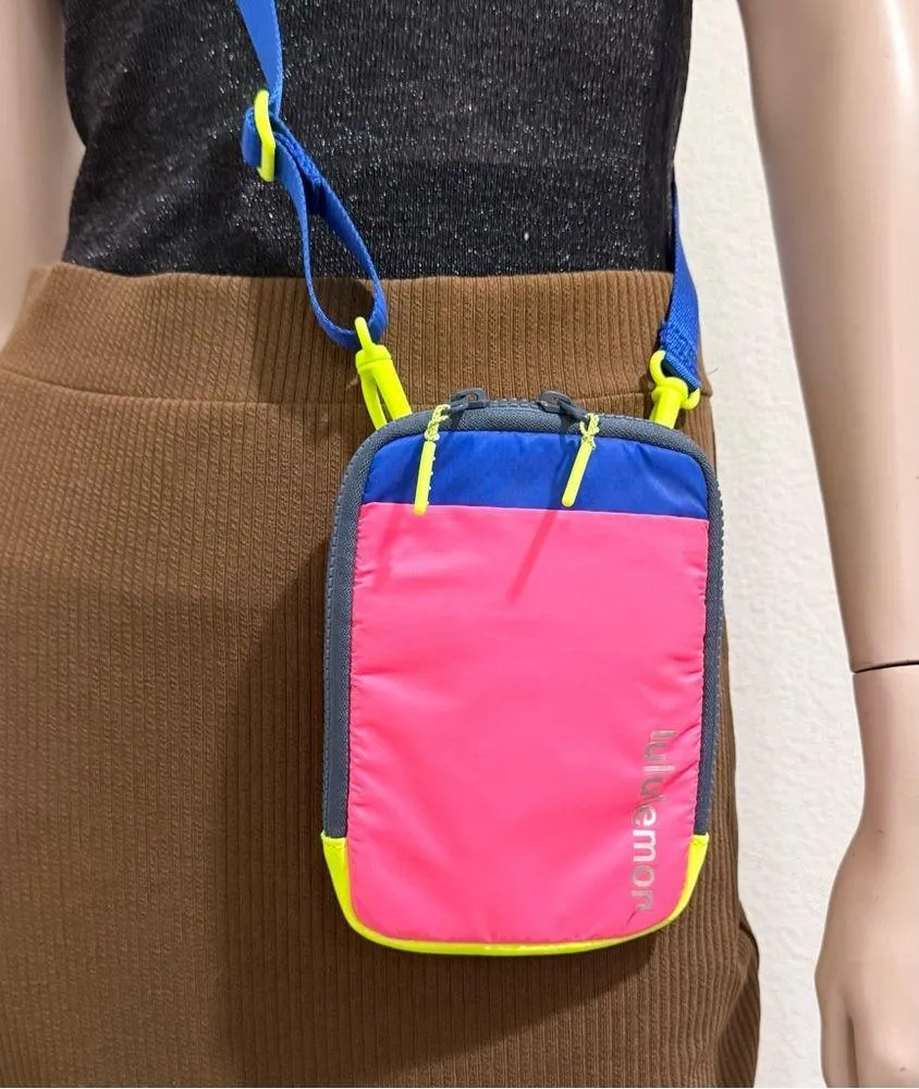 LULULEMON Athletica Easy Access Hot Pink Neon Crossbody Bag - Image 6