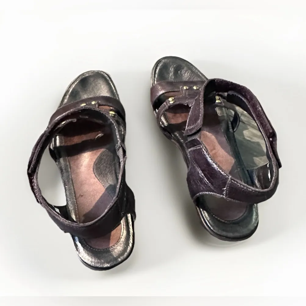 NAOT Flirt Brown Crinkle Patent Leather Wedge Heel‎ Gladiator Sandals 41 / 10 - Image 4