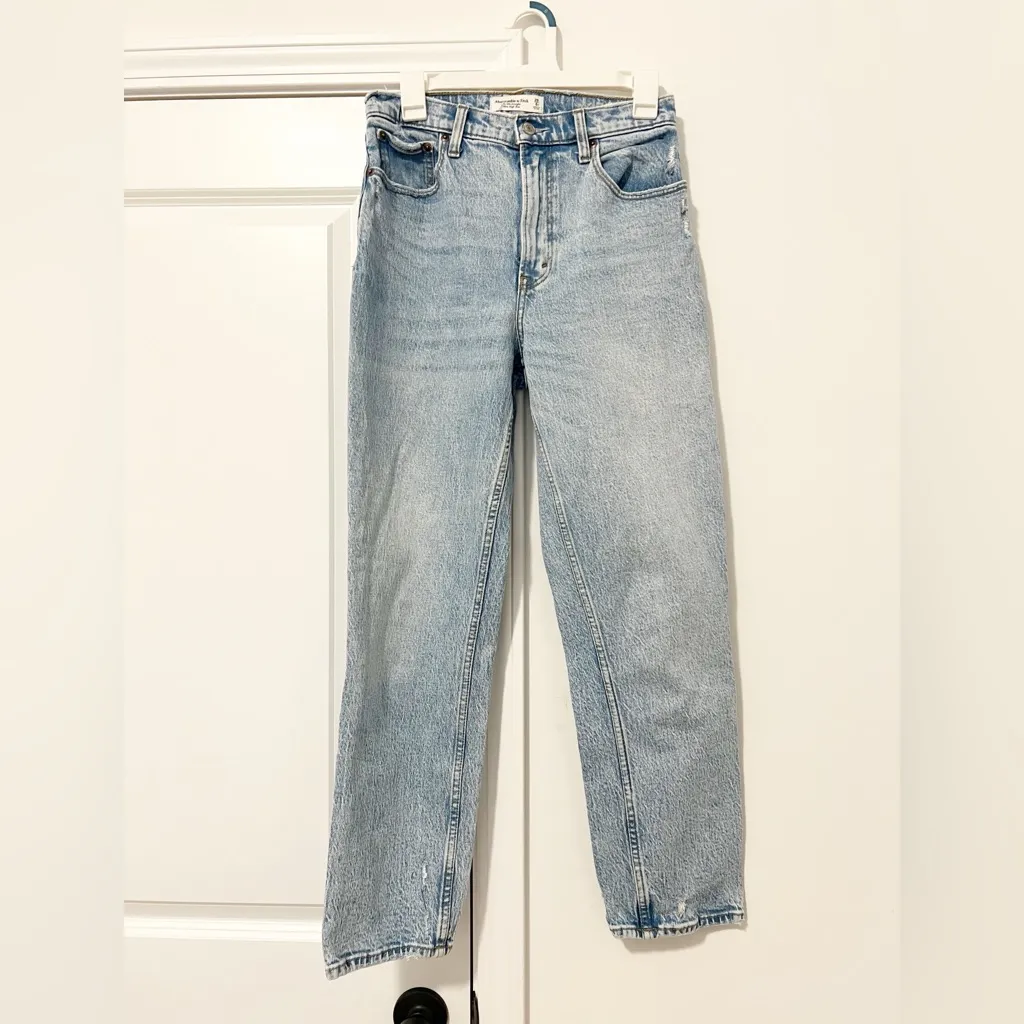 Abercrombie & Fitch Curve Love Ultra High Rise 90s Straight Jean Medium Wash - Image 5