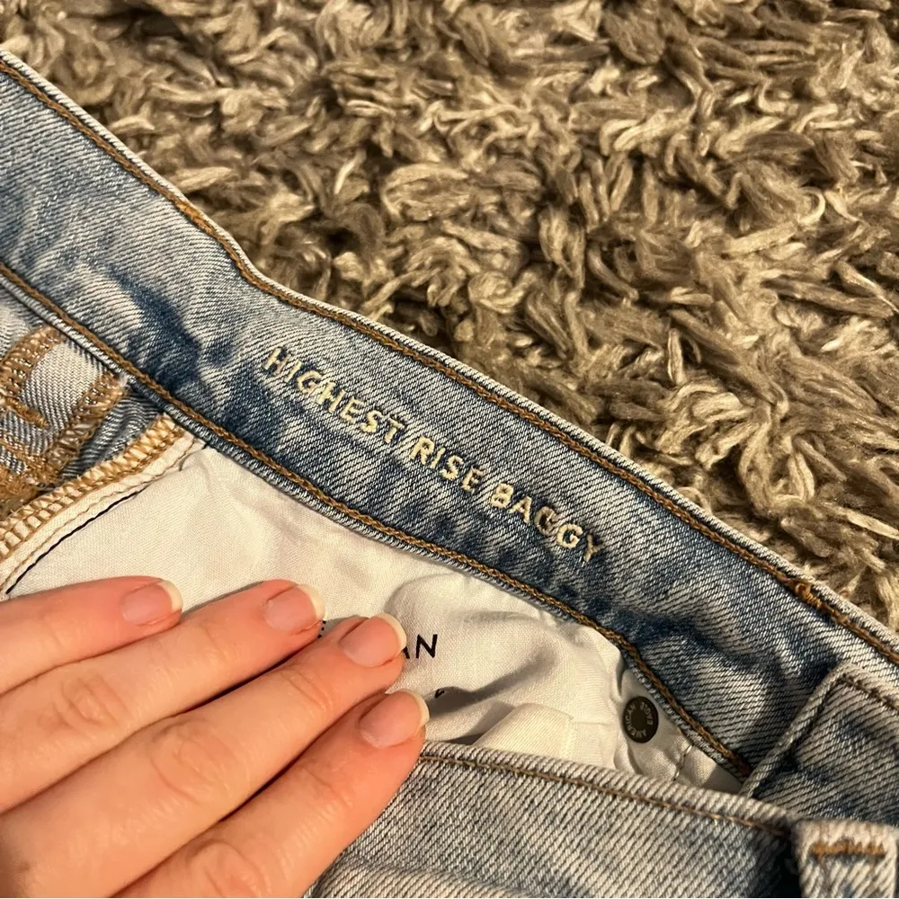 american eagle highest rise baggy distressed jeans size 6 - Image 5