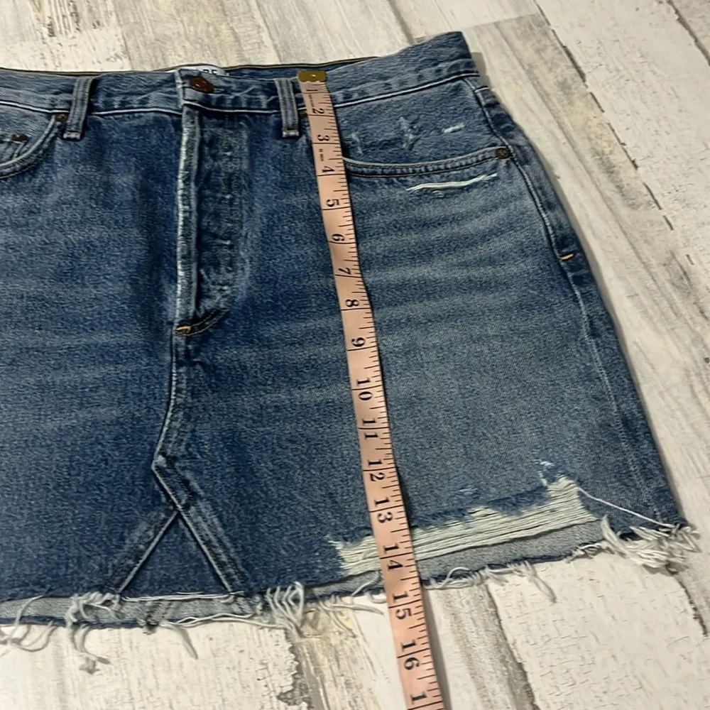AGOLDE distressed button fly denim mini skirt size 30 - Image 13