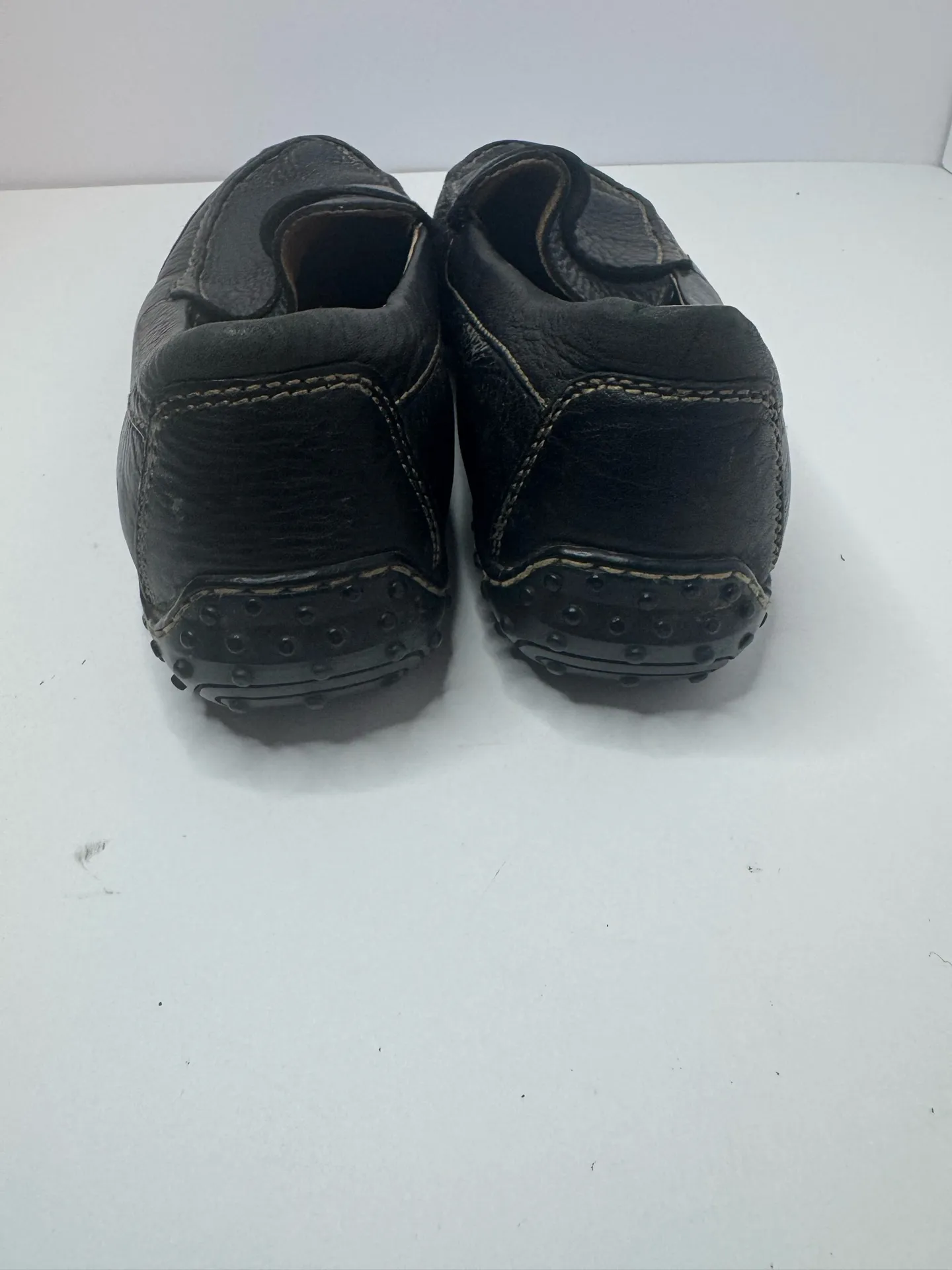 Born Classic Black Leather Loafers Size 9 - Image 4
