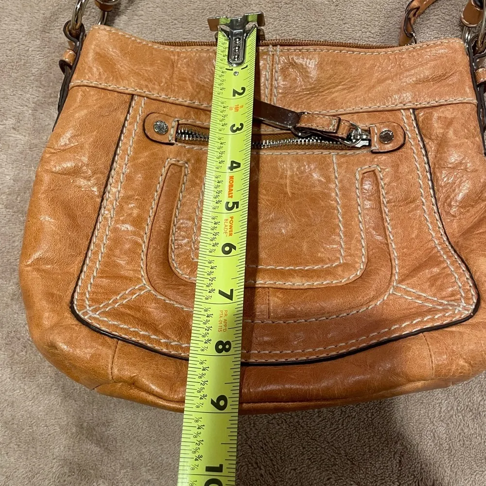 Tignanello Crossbody Bag used in good condition. Threads are all Intact - Image 13