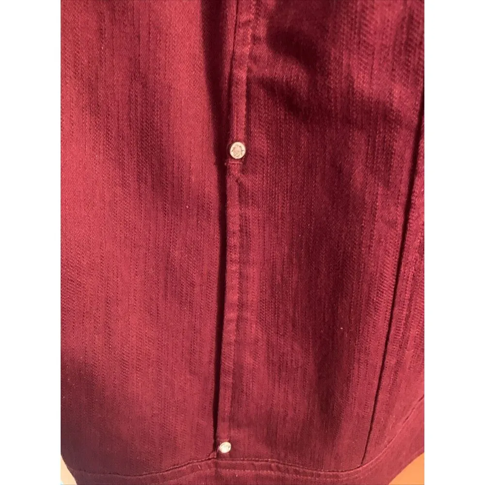CJ BANKS STRETCH DENIM SZ 1X MAROON STUDDED NO POCKETS BUTTON UP FRONT JACKET - Image 4