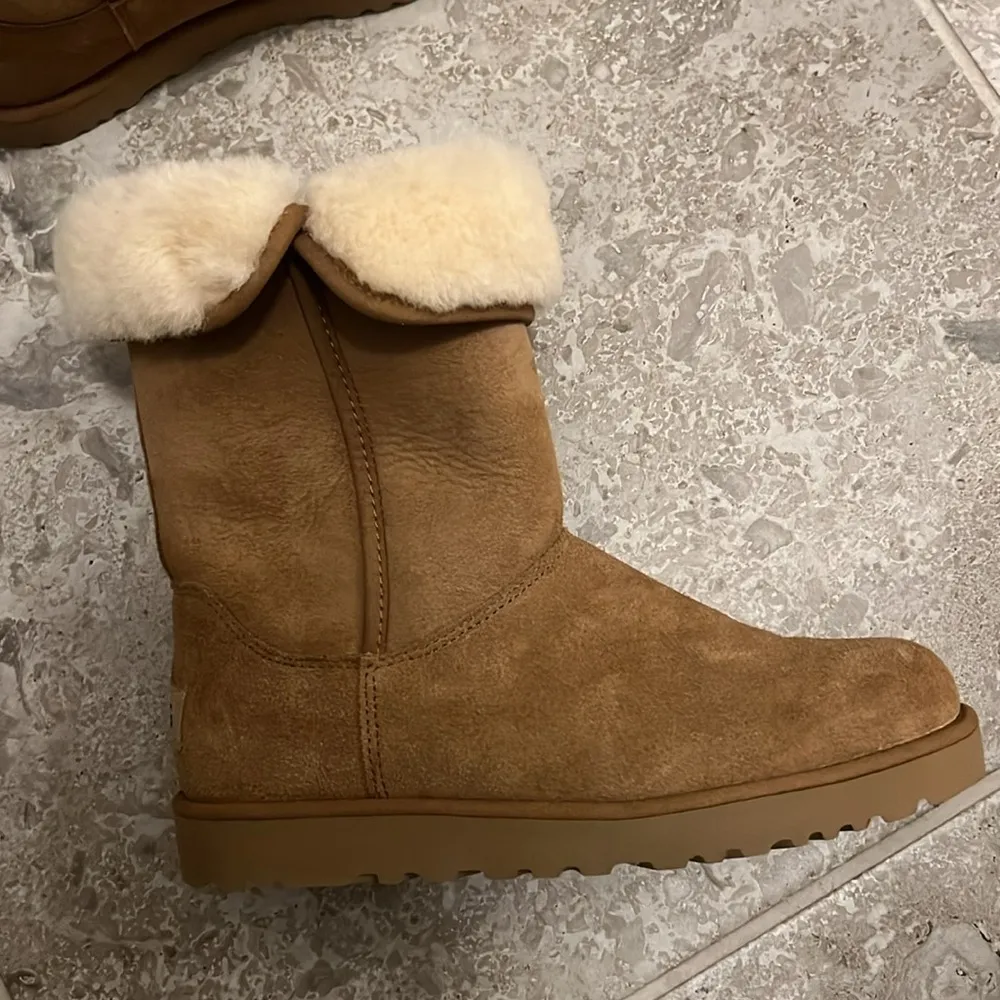 UGG Michelle Chestnut Suede Boots, Fur Leather Size EU36 US5 New in Box - Image 9