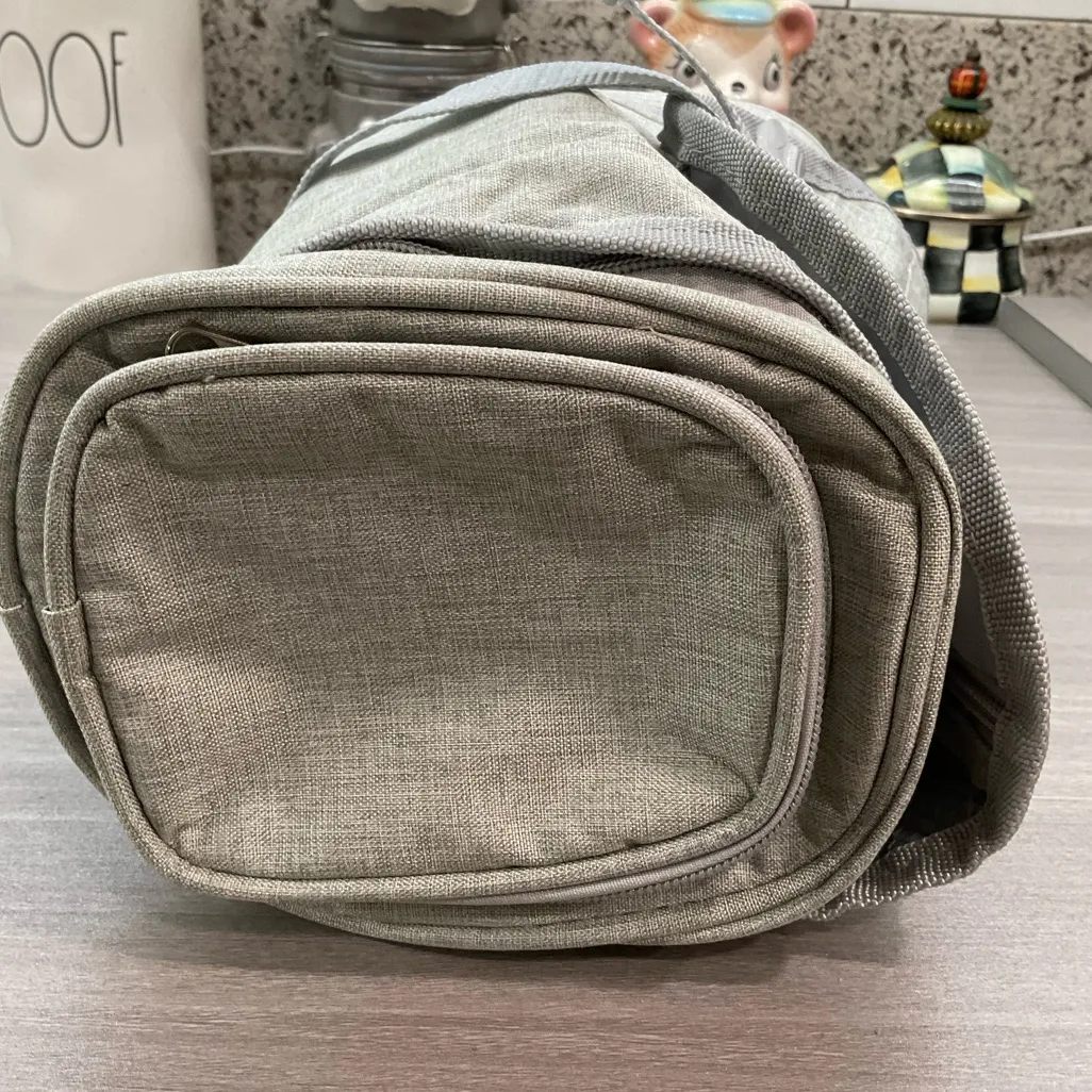 BELLA RUSSO TRAVEL COLLECTION PURSE TOTE TOILETRIES ROLL BAG GRAY ROUND STYLE - Image 2