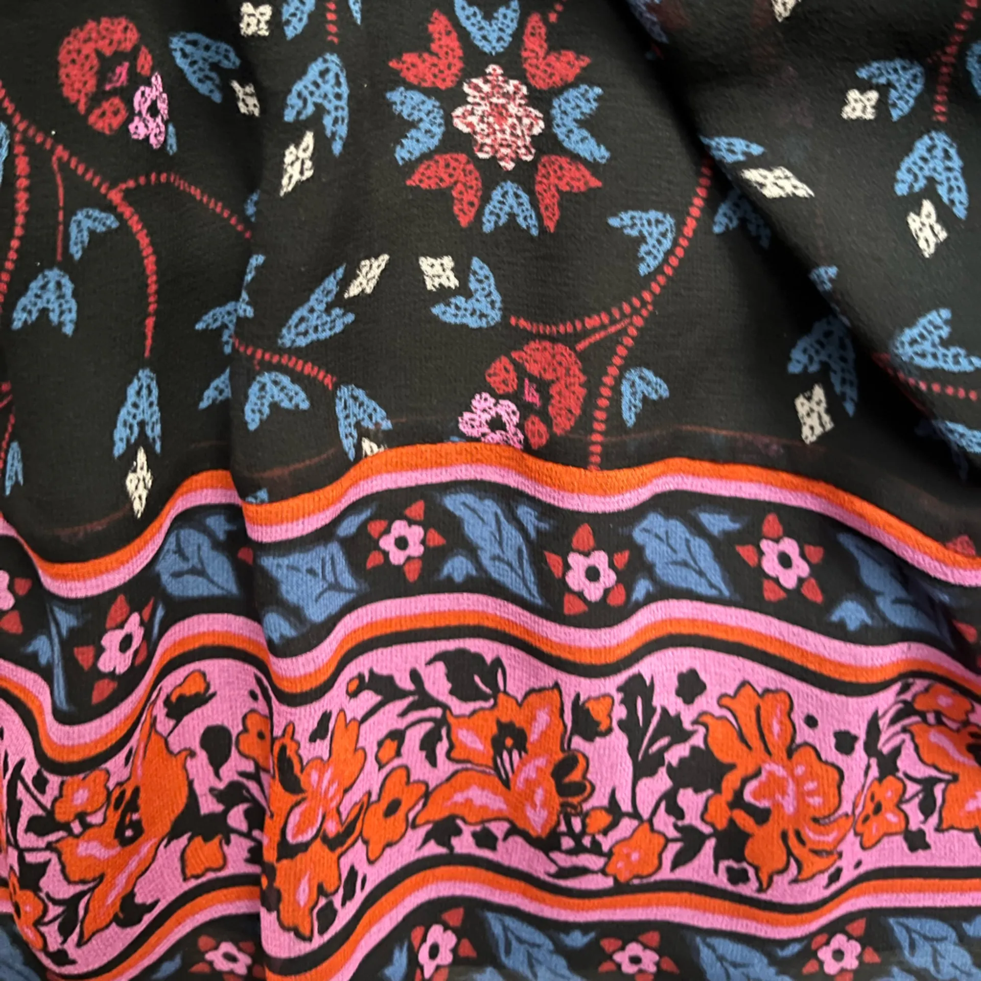 Joie Anthropologie 100% Silk Black Pink Floral Bubble Sleeve Top Size S Work - Image 3