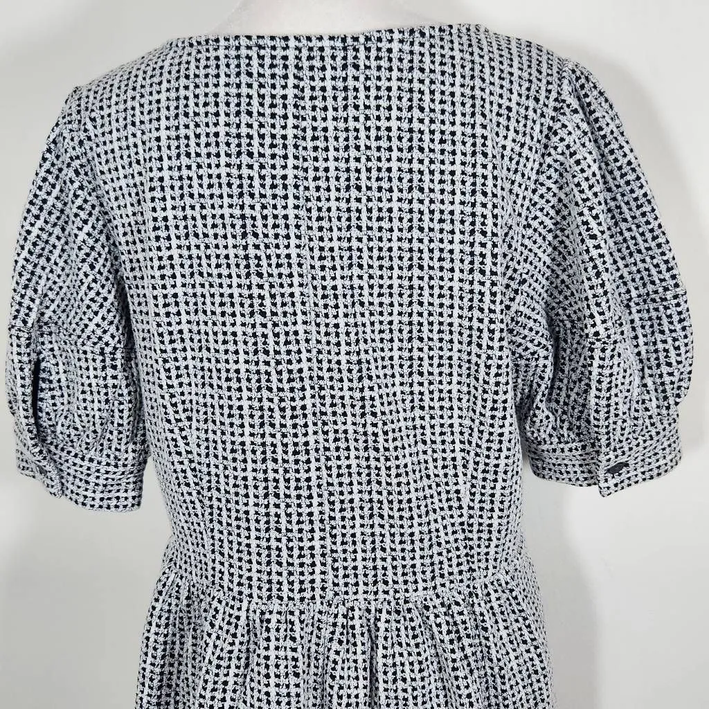 LOFT Black and White Babydoll Dress Size Medium Textured Scoop Neck Swing Dress - Image 7