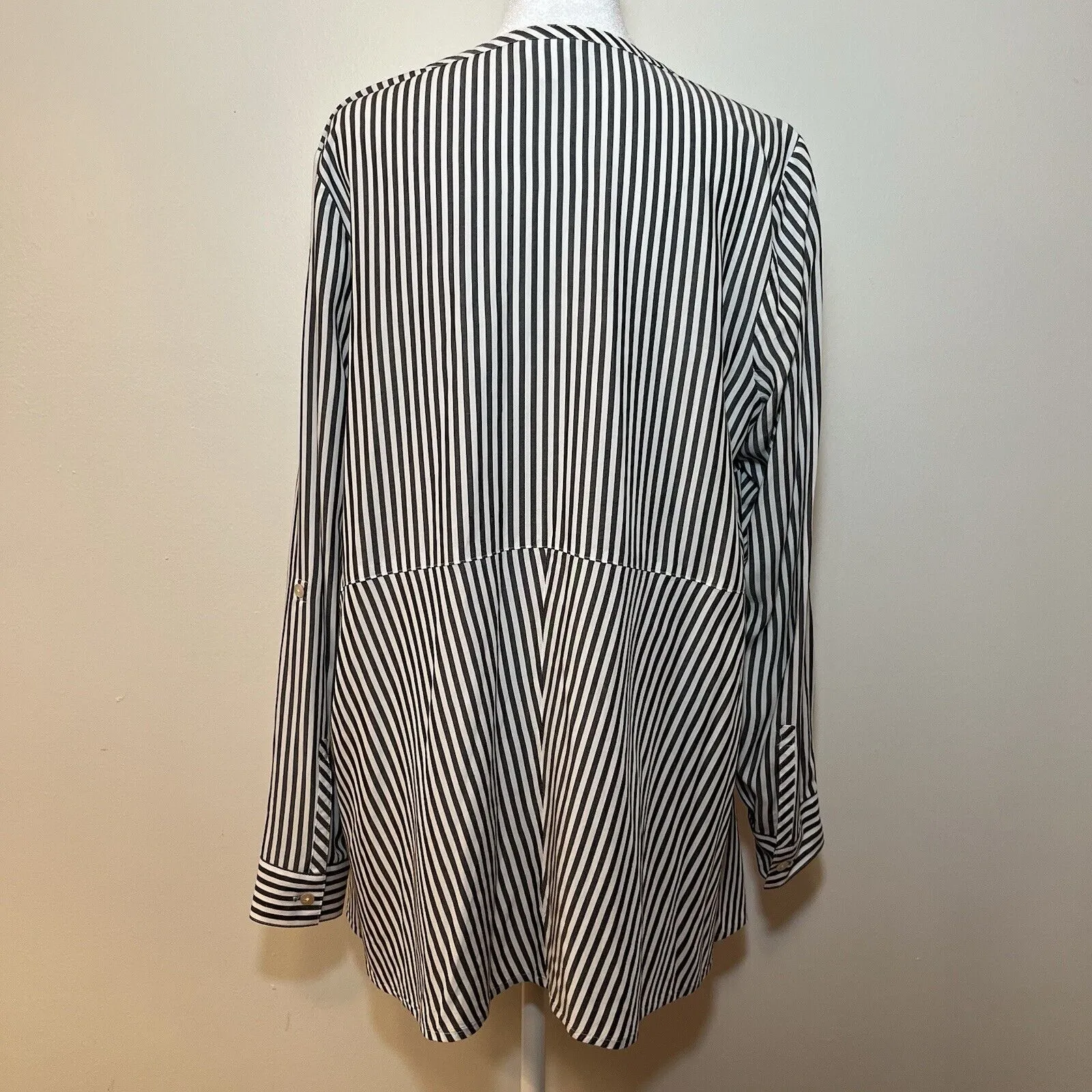 J Jill Shirt Button Up TunicTop Roll Tab Sleeve Gray White Striped‎ Flowy M Size M - Image 3