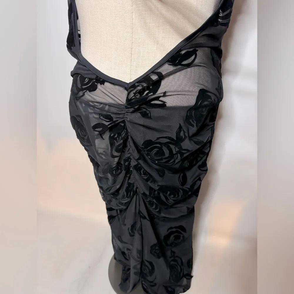 Cover up for swimwear/lingerie style wear - Image 4