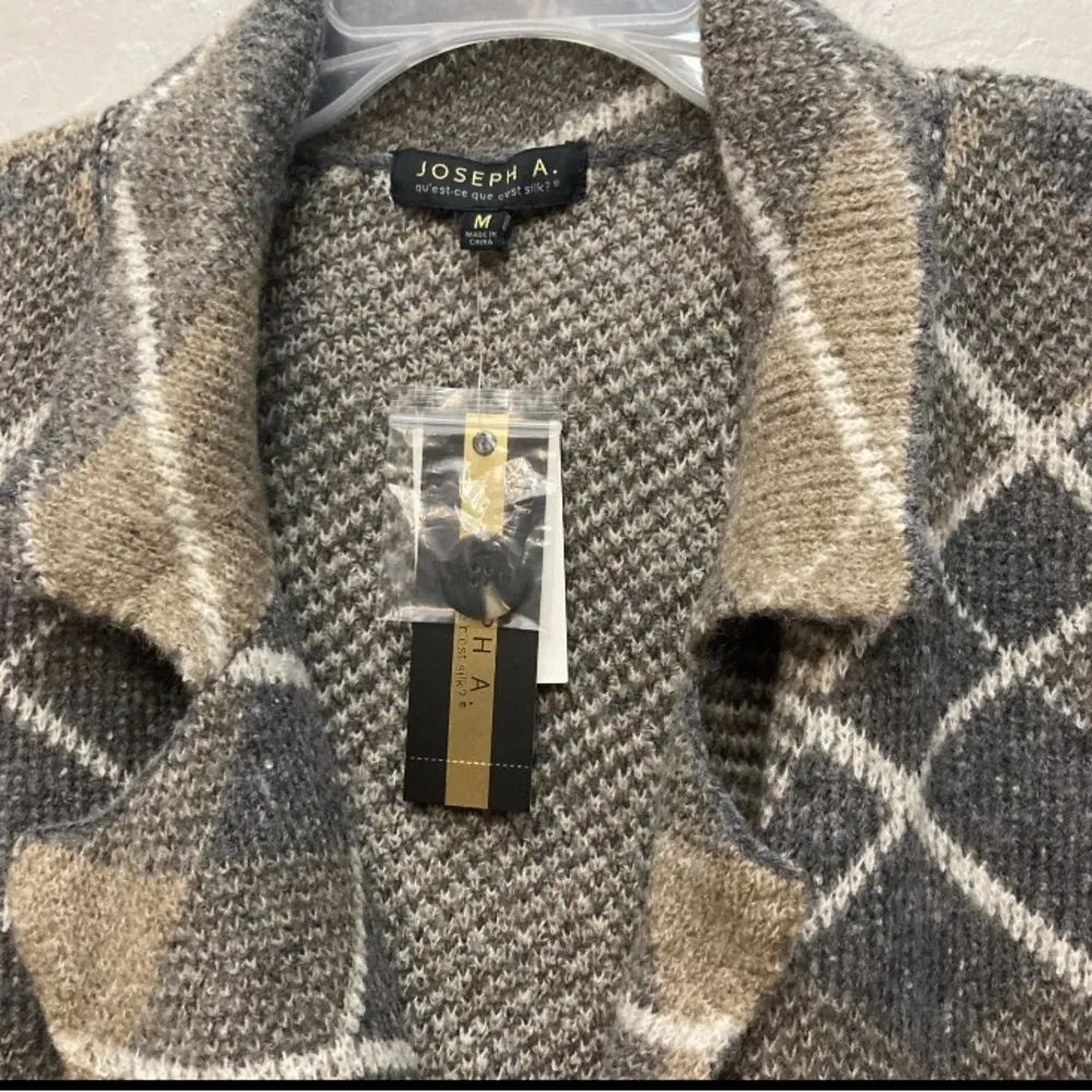 $88 JOSEPH A NEW PLAID SWEATER WITH POCKETS | M - Image 3