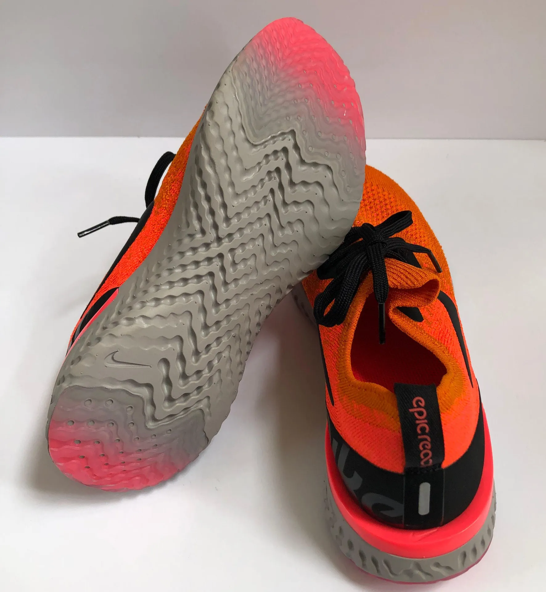 Nike Epic React Flyknit Shoes - Image 4