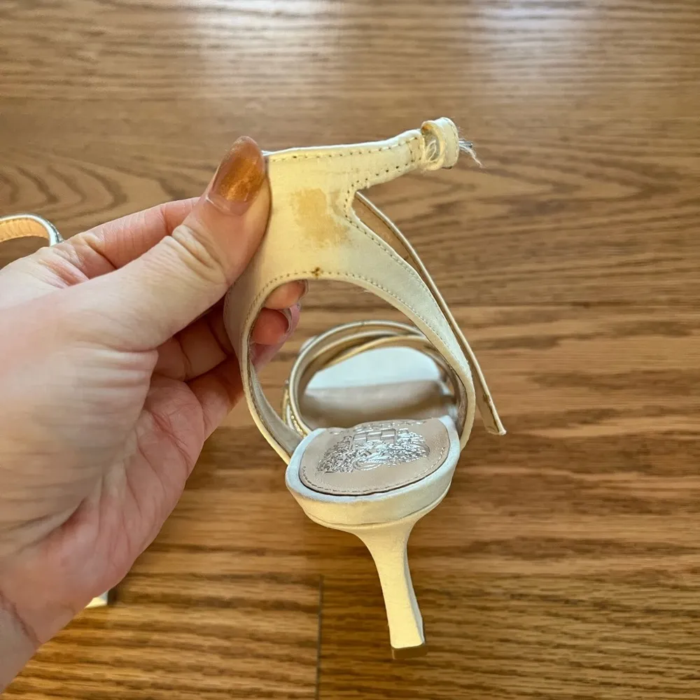 Vince Camuto heels - Image 4