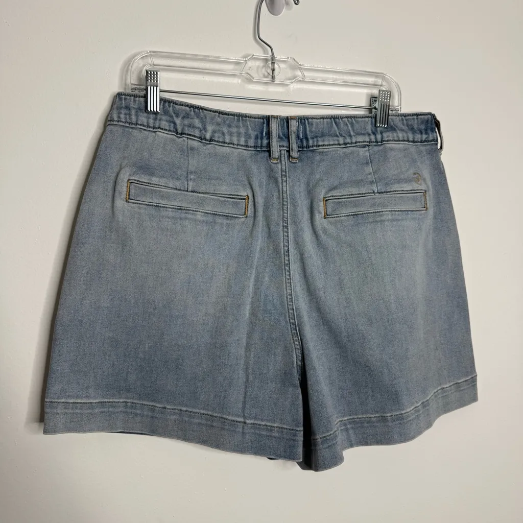 NWT Upwest Pleated Front High Waisted Denim Shorts Light Wash Size Large Blue - Image 6