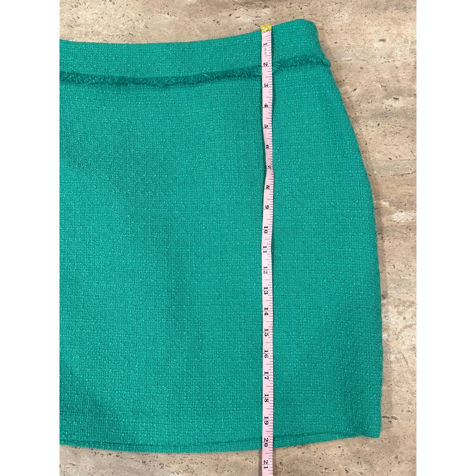 Karl Lagerfeld Pencil Skirt Tweed Fringe Women’s Size 4 Green Stretch Designer - Image 7