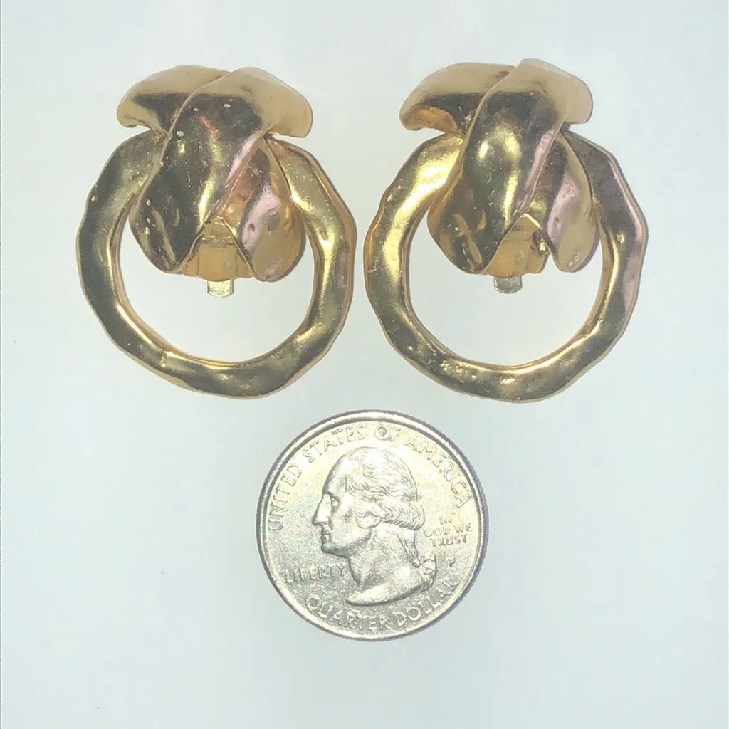 Vintage Satin Soft Gold Tone Door Knocker Retro Boho Clip On Earrings - Image 3