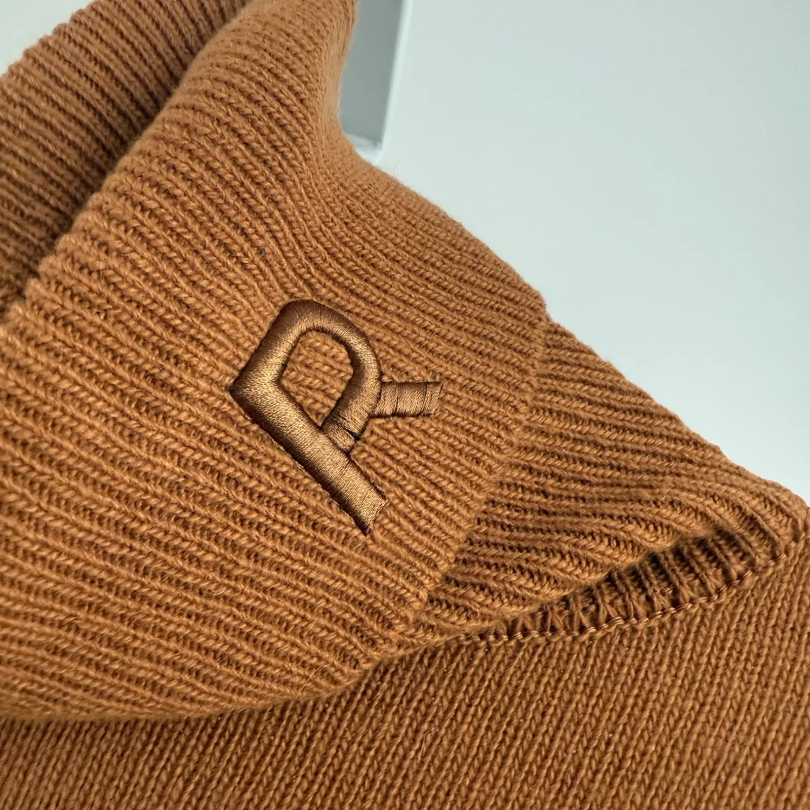 The Frankie Shop Brown Turtleneck Knit Top Cozy Staple sz L Minimalist‎ Neutral - Image 5