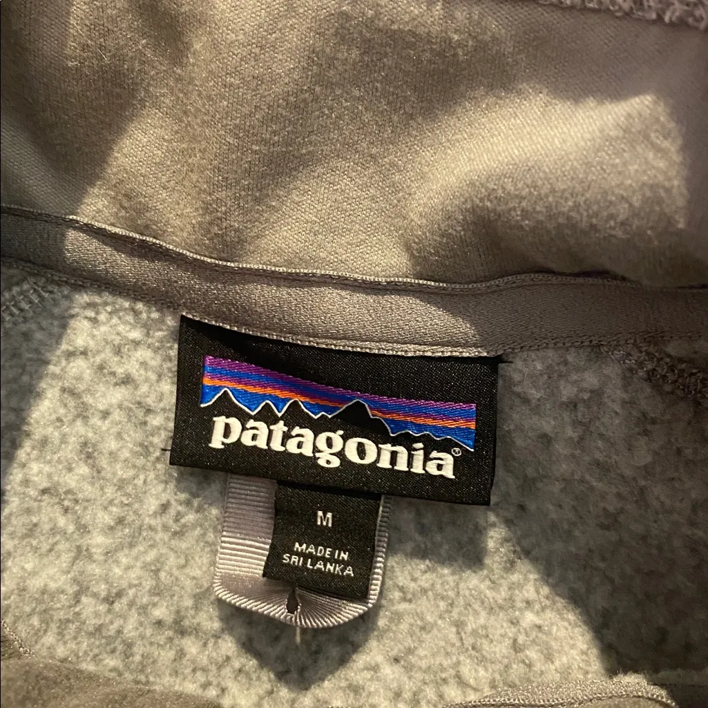 Patagonia Better Sweater Vest Gray Size Medium **note embroidery - Image 4