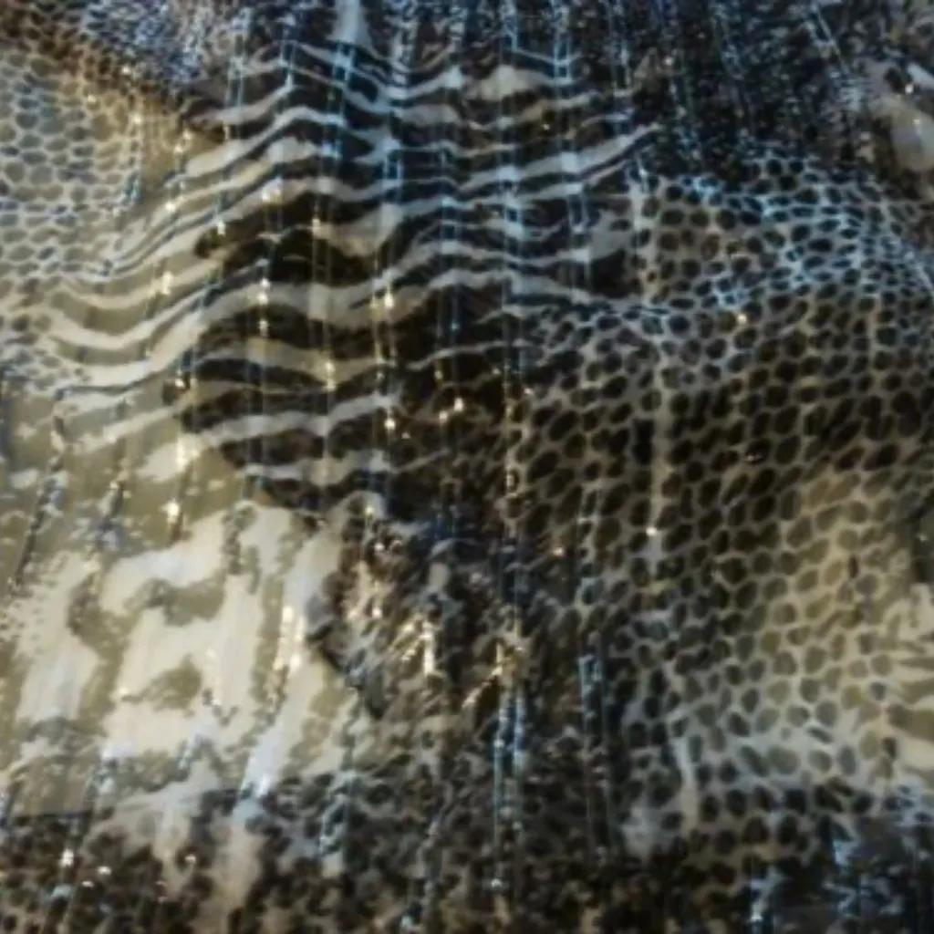 Bundle of 2 Womens Scarves black assorted - Image 6