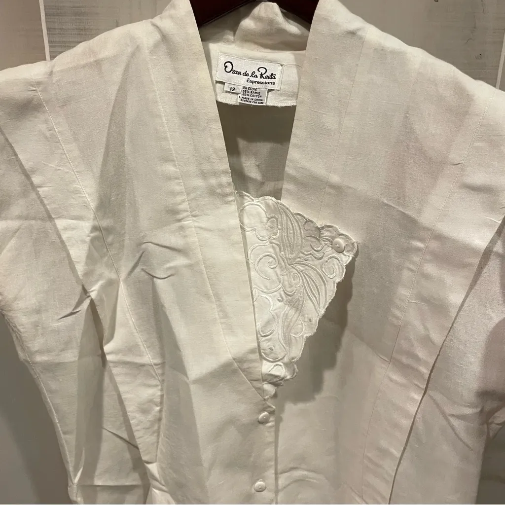 Vintage 80’s Oscar De La Renta white embroidered cap sleeve breezy boho blouse - Image 6
