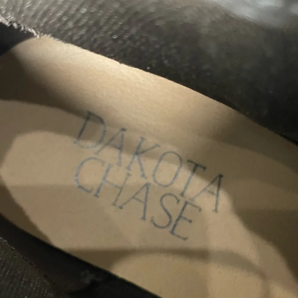 Dakota Chase Snowflake Booties Women’s size 7.5 Boots Gray - Image 8