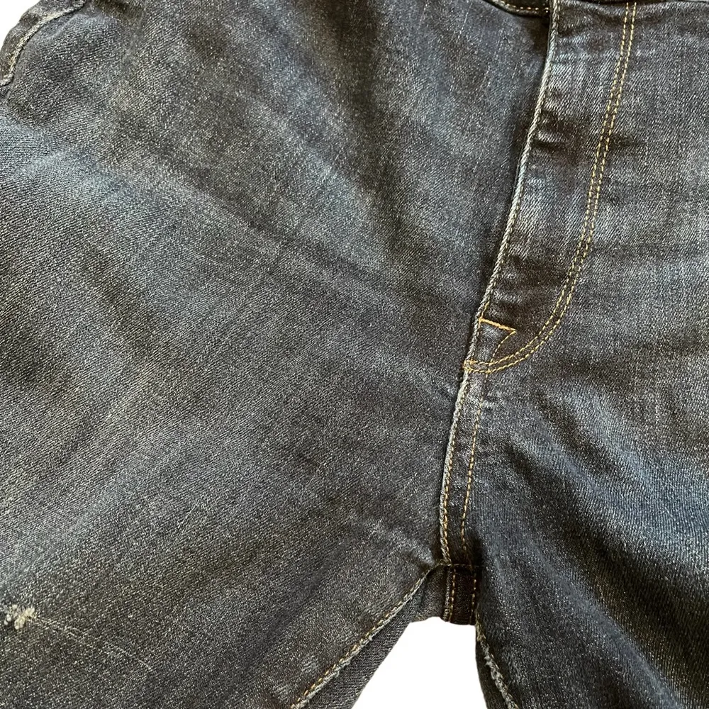 DL1961 Smart Denim Distressed Farrow High Rise InstaSlim Ankle in Gossip - Image 11