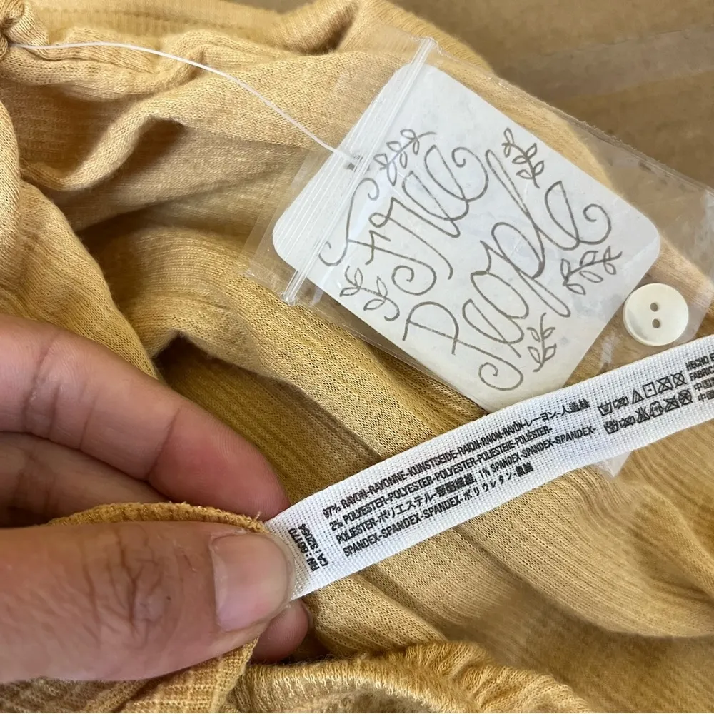 Free People Beach Pale Yellow Split Collared Blouse - Image 7