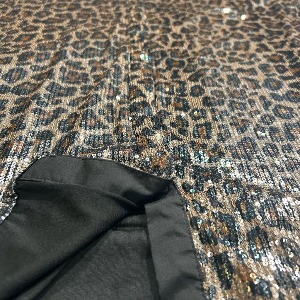 L&B Glittering Leopard Sequin Blouse 2xl - Image 2