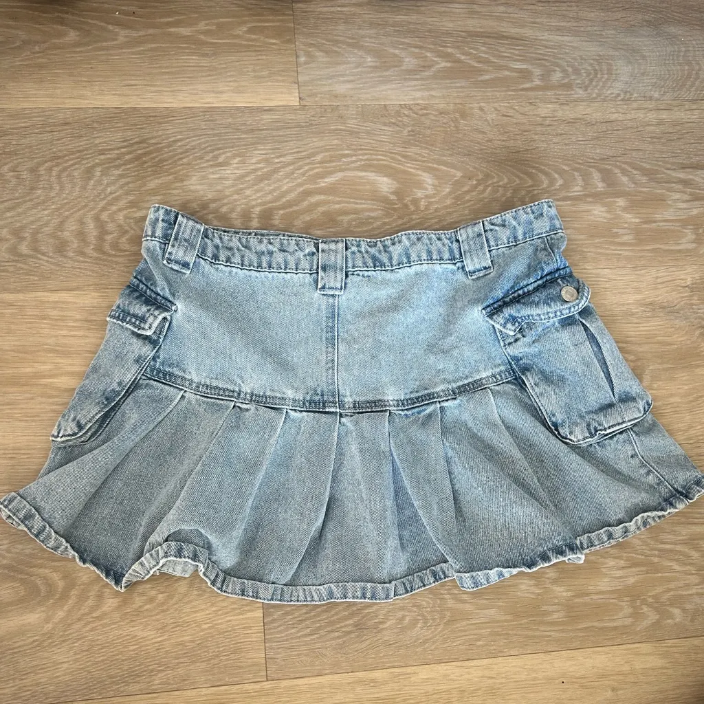Y2K Pleated Denim Mini Skirt - Image 6