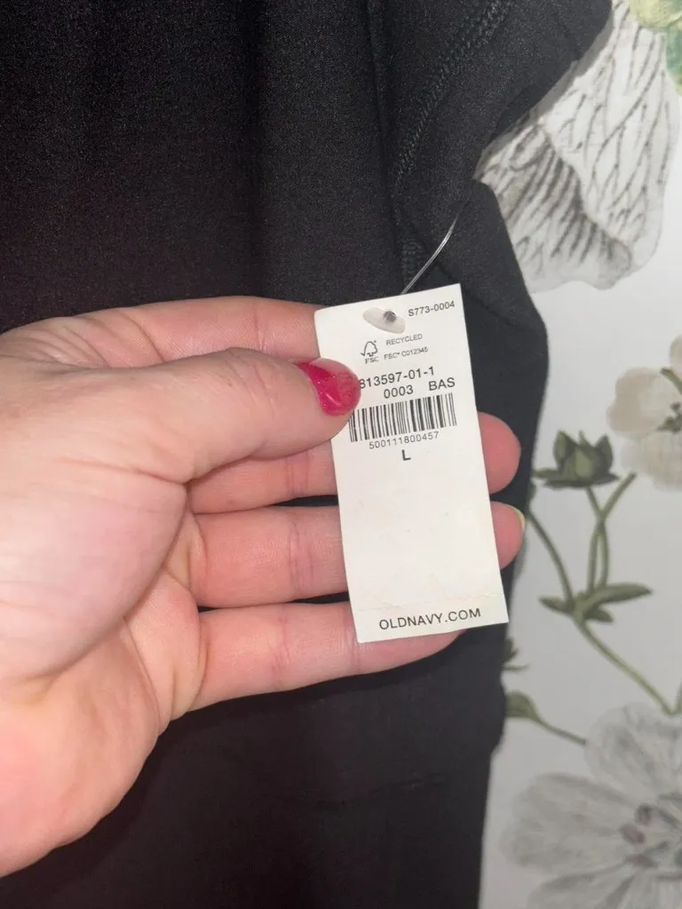 Old navy cloud+ go dry catsuit - Image 3