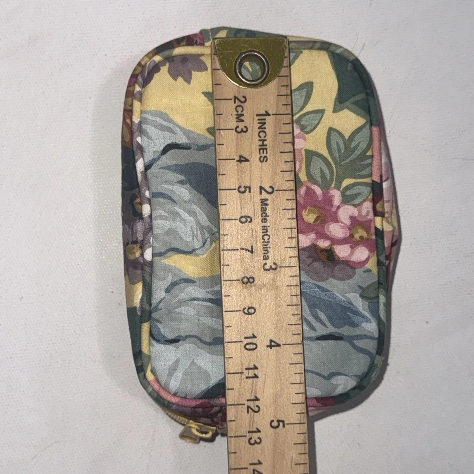 Vintage Lauren Ralph Lauren Yellow Floral CottageCore Mini Cosmetic Jewelry Case - Image 4