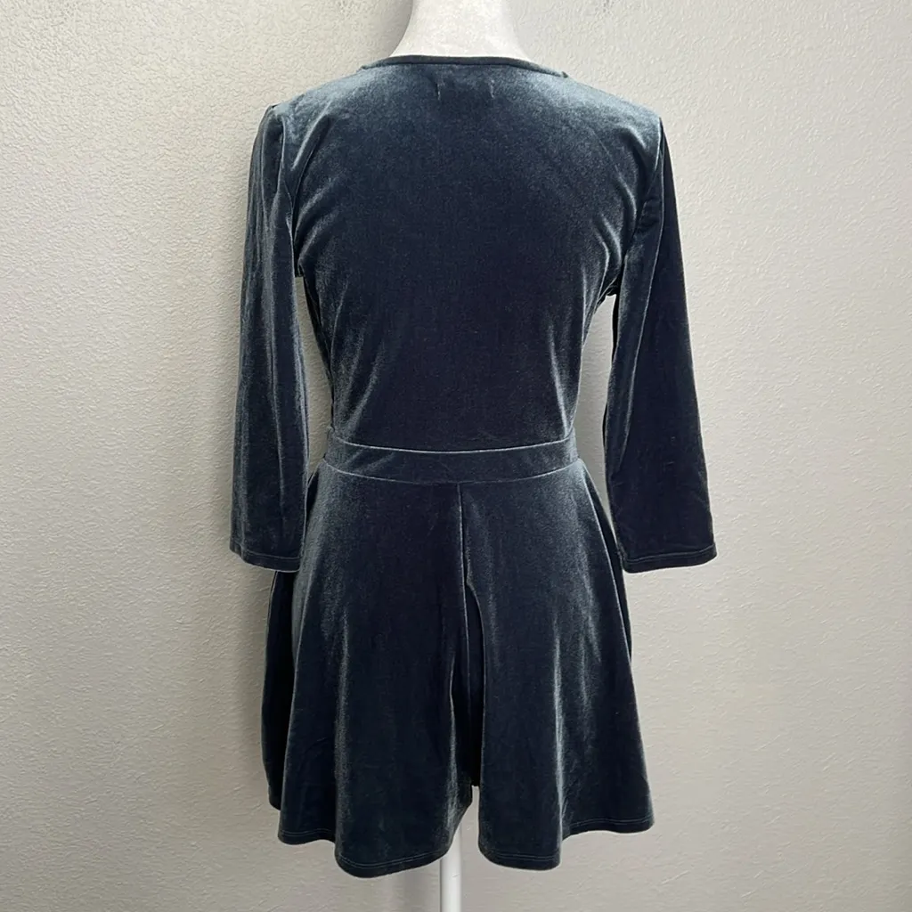 Silence + Noise Velvet Romper Blue Size Small - Image 4