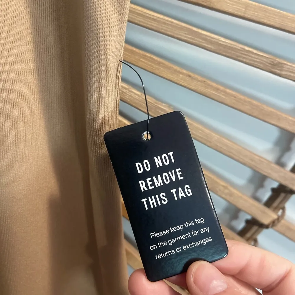 Women’s NWT Express Factory Beige Bodycon Ribbed Sleeveless Dress Sz XL Neutral - Image 5